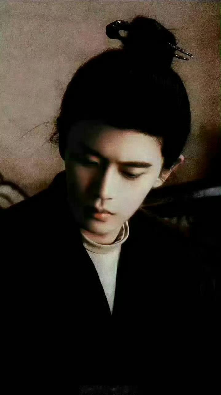 任嘉伦的《无忧渡》🫘音搜索指数是爱奇艺古装剧TOP1☝，长剧TOP1☝，渡子好