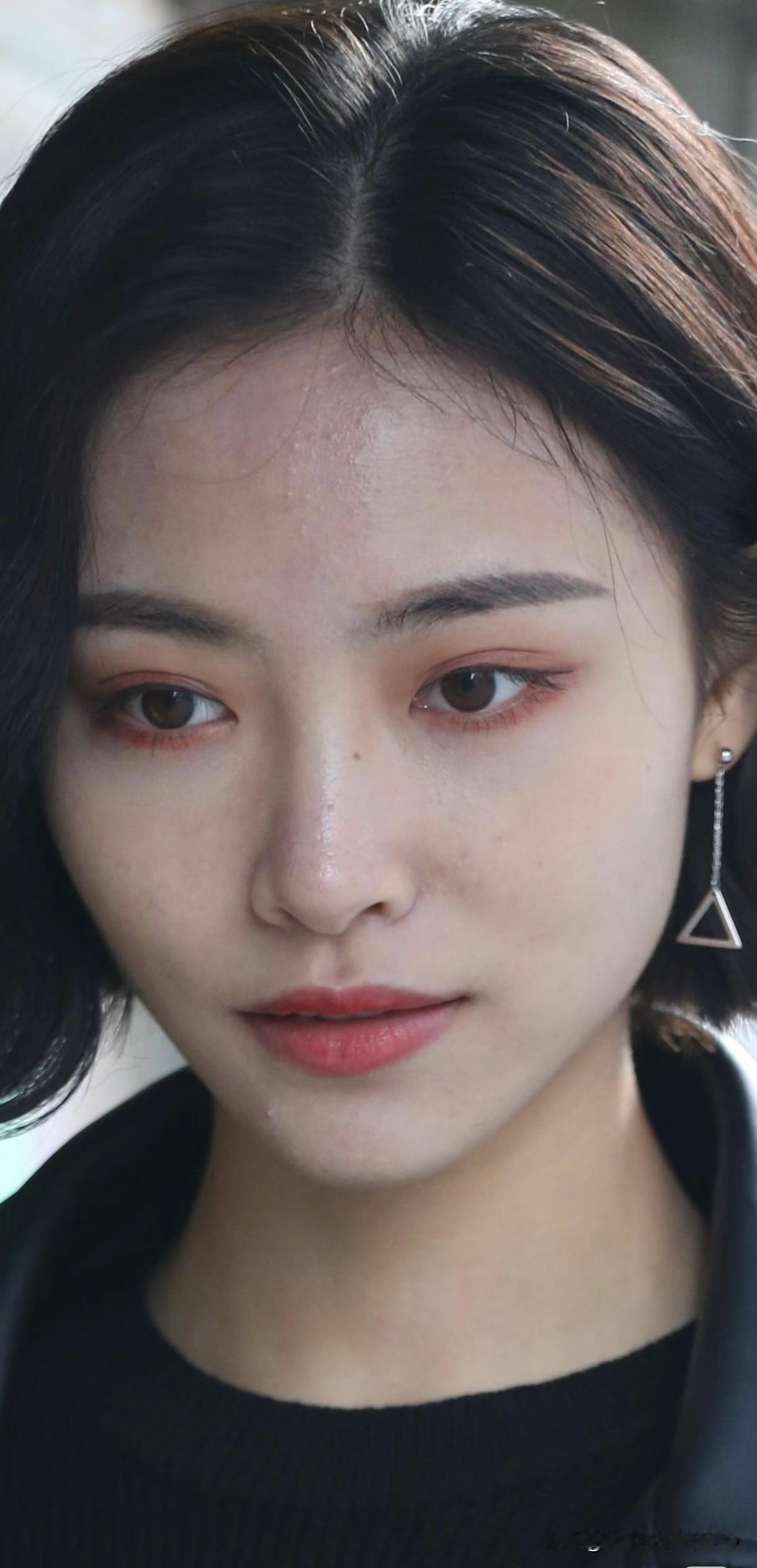 许佳琪素颜美图