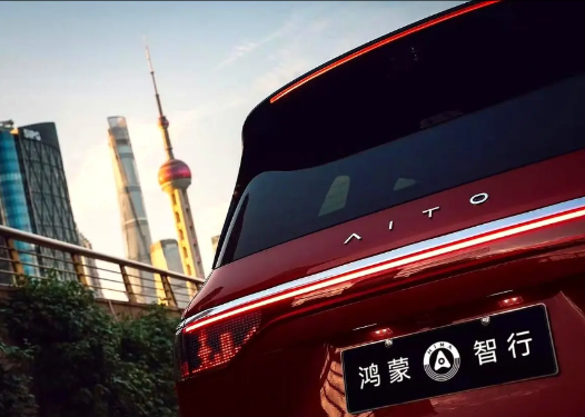 最烦新能源等车三四个月。赛力斯这次真拼了。2025年赛力斯对M8供应链下