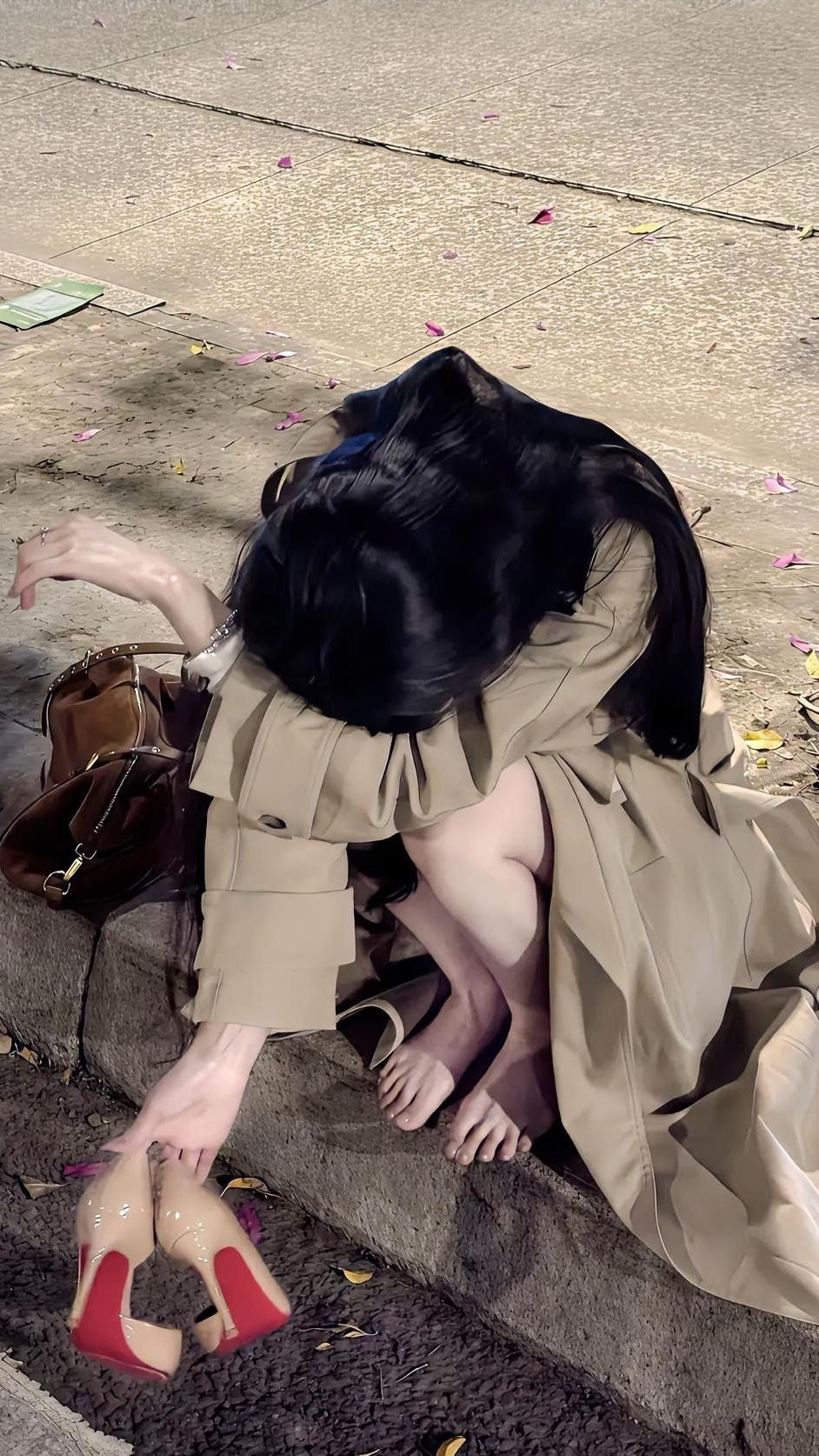 现在的年轻人压力好大，在这个城市里，谁能给她一个温暖的家。