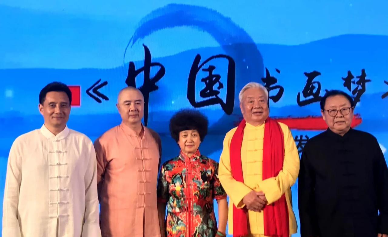 他们都是当年经典电视剧《西游记》的主要演员，我只认出左二是最帅的“唐憎”徐少华，