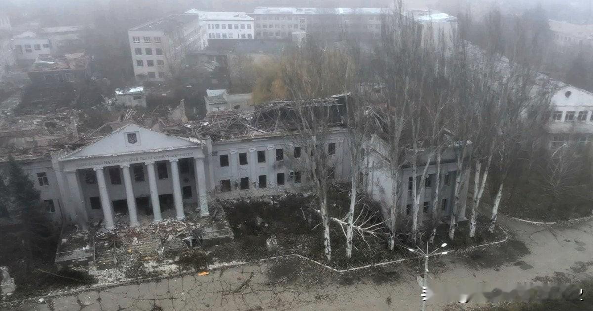 “控制权已失”：军事观察员评估波克罗夫斯克现状军事观察员米罗什尼科夫表示，乌