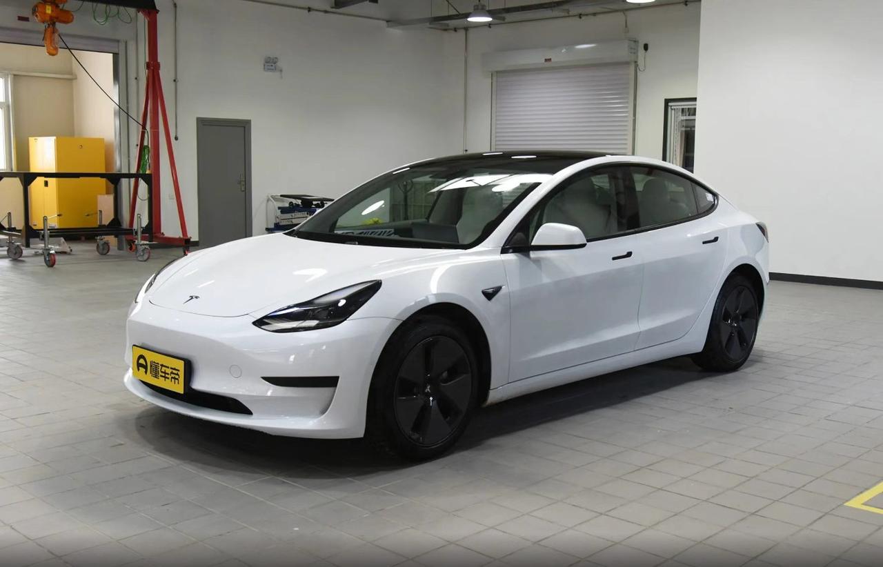 如果你最近在考虑入手一台10万出头的电车代步，大概率绕不开二手特斯拉Model
