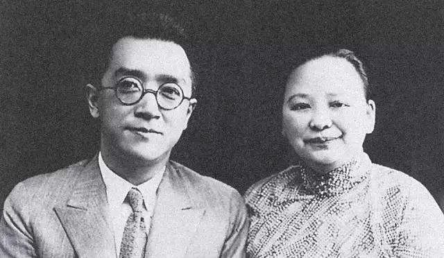 1962年，胡适去世，他的情人韦莲司故意给江冬秀寄去一大箱东西，火冒三丈的江冬秀