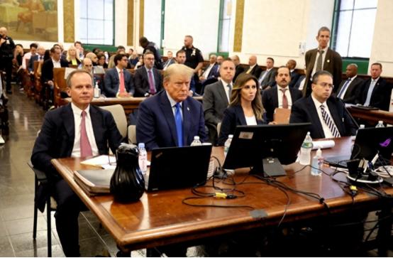 光盯着中国油轮调头了，特朗普没想到，中国在拉美杀了个回马枪 就在特朗普盯着油