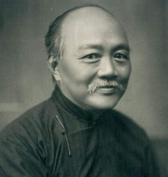 陈延年被捕时，敌人不知道他的真实身份，只要交800元保证金便可出狱。于是，他便给