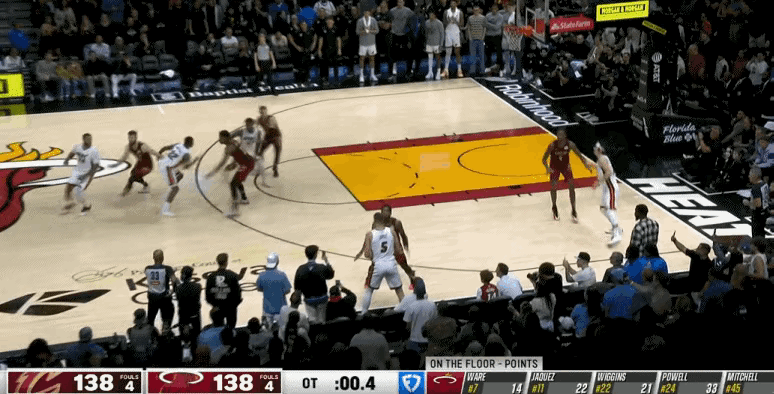 科尔真得学学热火教练的战术啊！就说这场和骑士的比赛，热火那战术布置简直绝了。