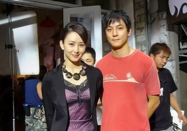 吴彦祖我认识，旁边女士是谁？非常有气质[爱心][爱心][爱心]
