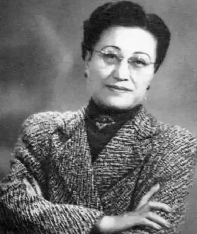 1961年，周总理在西花厅会见了蒋介石的前妻陈洁如，对方开口第一句话，就是哀求：