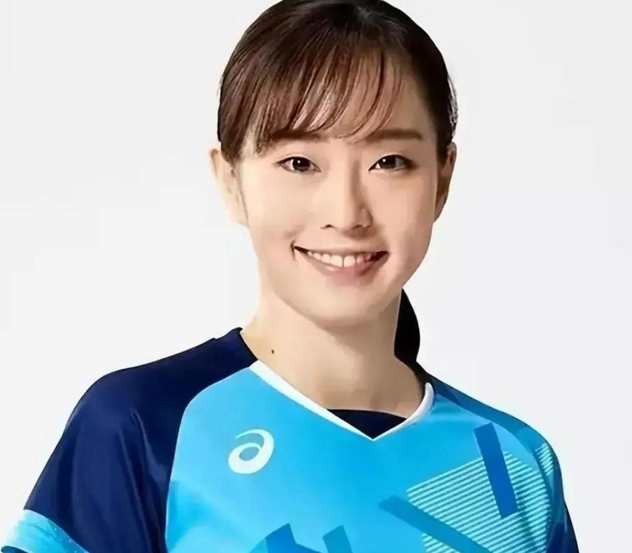 你敢信吗？一个人顶着全国人民的期待去打客场，满场加油声还都是给对手的——这就是孙