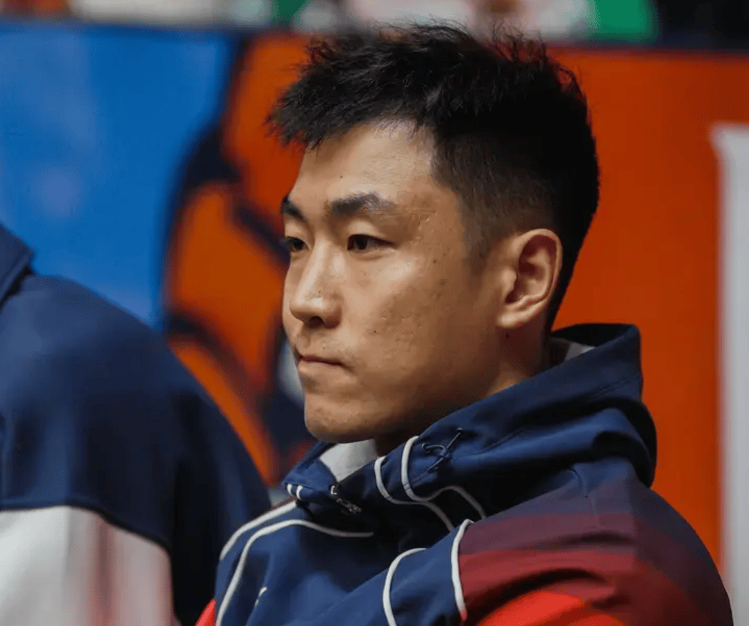 邱彪: 高诗岩韧带轻度撕裂, 7月有国家队比赛让其他兄弟先拼