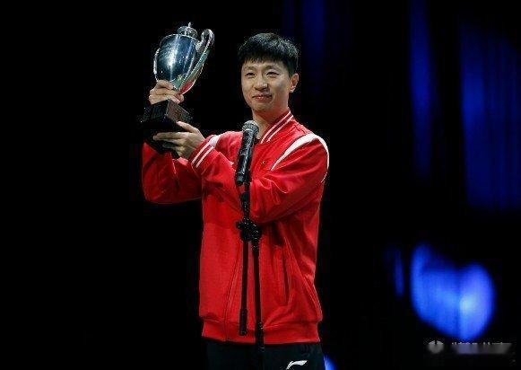 世乒赛单项冠军马龙贬值，世乒赛单项冠军将获得复刻杯纪念，以前要三连冠。2月1