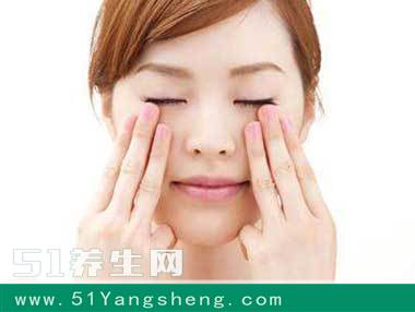 上班一整天压力太大? 这几个小运动帮你减减压