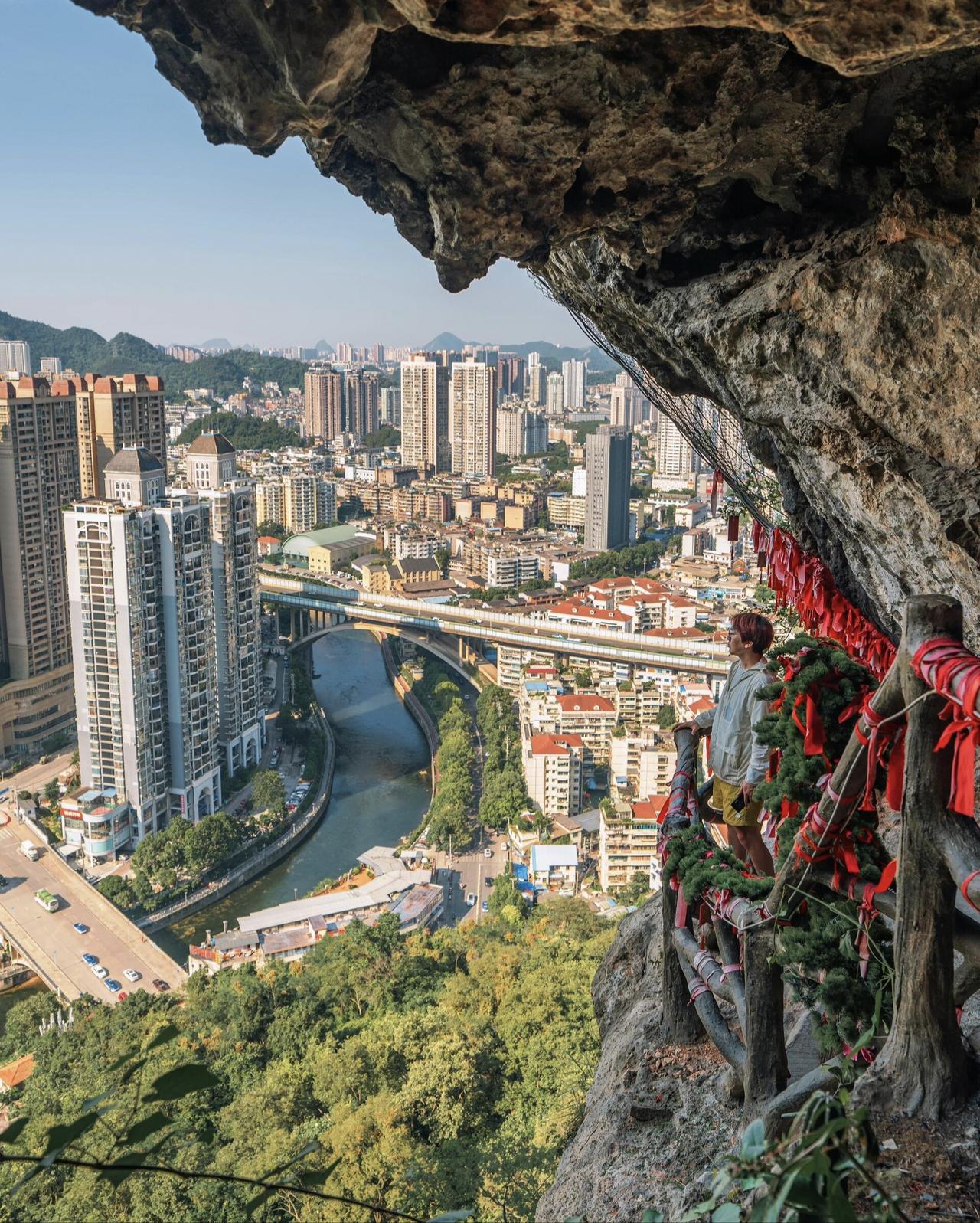 贵阳是不是被捧得过高的省会？实地待五天，心情五味杂陈网上铺天盖地都在吹贵阳