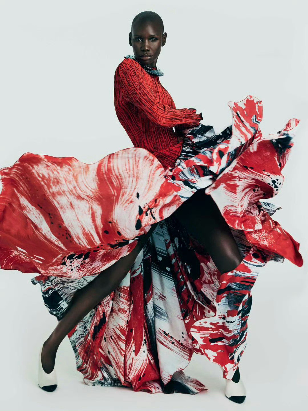 英国版MarieClaire新一期封面AdotGak摄影：Andre