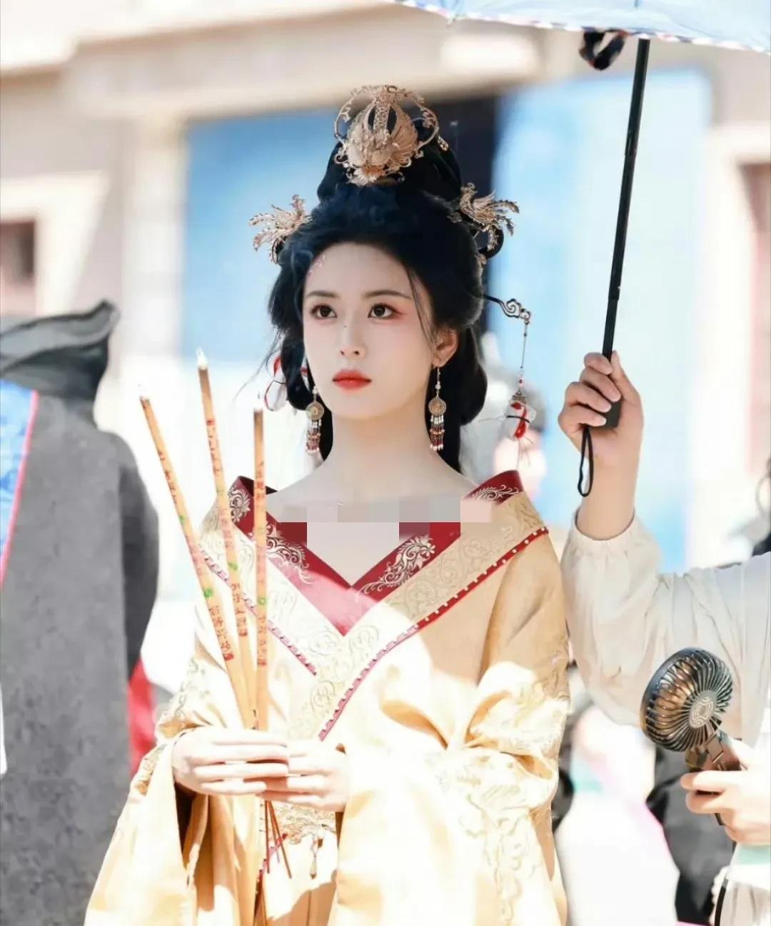 短剧“内卷”升级，女主颜值惊艳出圈如今的短剧市场，“内卷”程度超乎想象！最近，