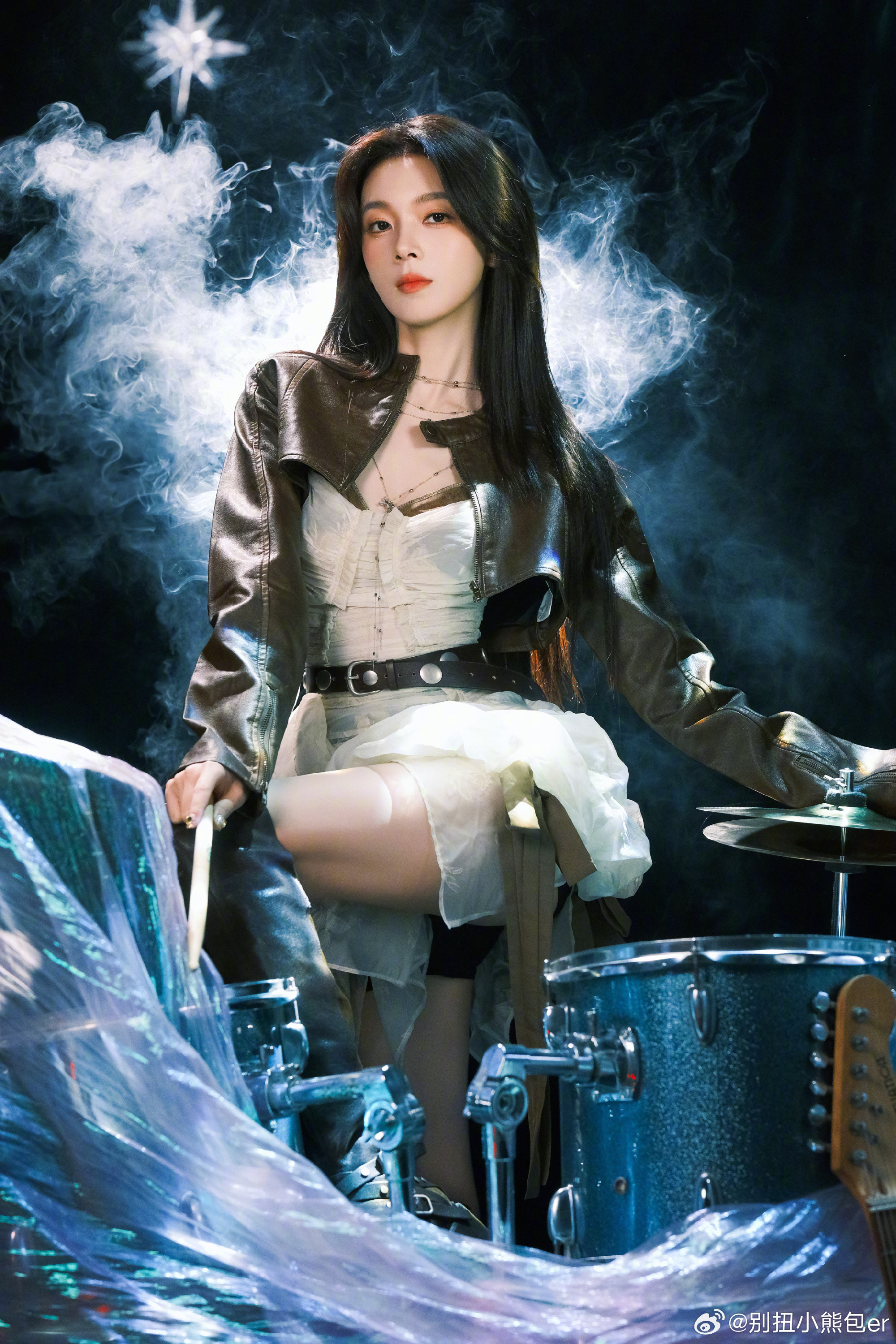 陈瑶全开麦陈瑶ending真的被陈瑶甜到心坎里，笑容干净又治愈，一笑整个屏幕都亮