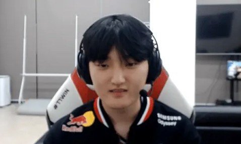 Peyz: Keria各方面都十分出色, Faker看似高冷实际很有趣