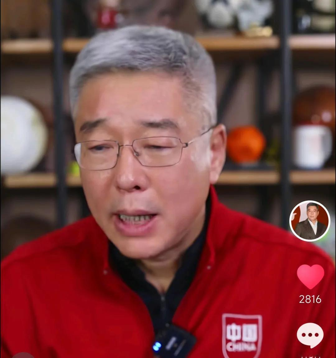 前央视解说员刘建宏批评了U23国足的表现。他在直播时表示，这场对阵伊拉克队的U