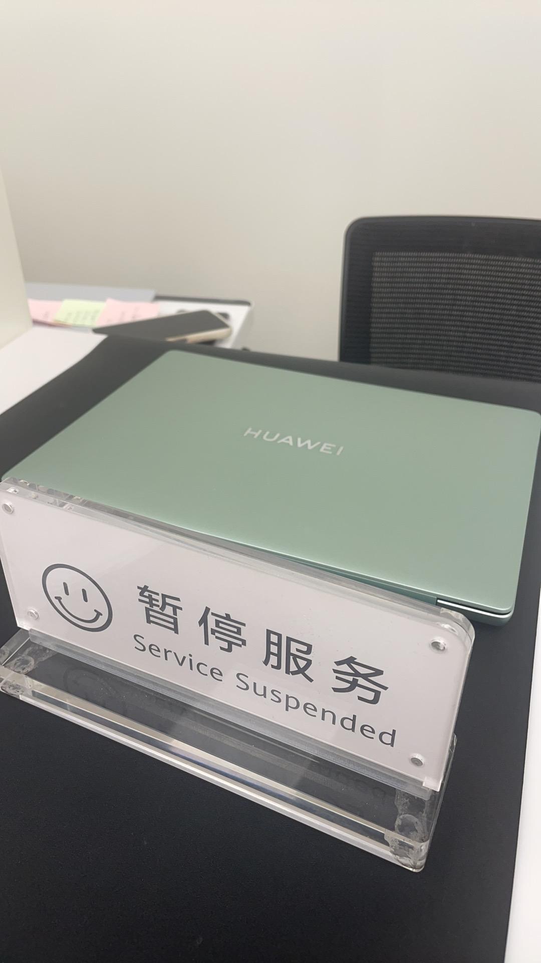 1、避坑华为matebook14Ultra5Linux版本。屏幕脆得跟纸一样。