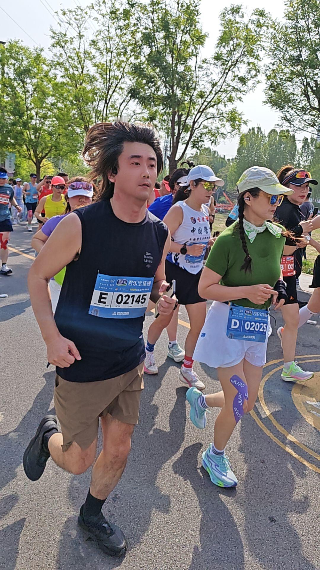 四个没想到！保定今年的马拉松，第一，报名人数之多是历年之最，报名人数达到2