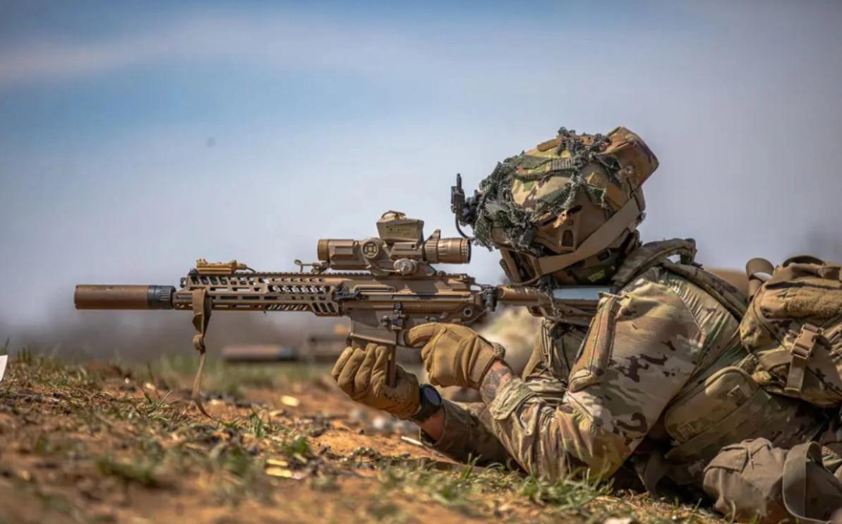 美军主力大量换装的M7步枪，性能究竟有多强？为什么值得警惕？美军主力部队大量换