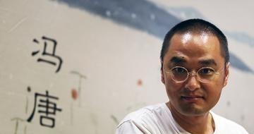 1999年，“医学博士”冯唐在镜头前坦言：“我当妇科医生就是为了能够光明正大的看