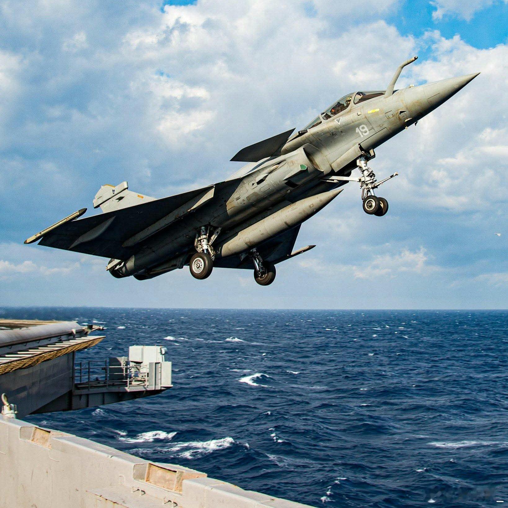 印度海军正全力推进阵风M型（即海军型）战斗机的采购和部署。在2025年采购