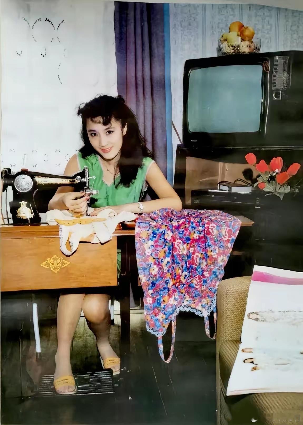 1992年，上海的普通家庭。[并不简单]​​​