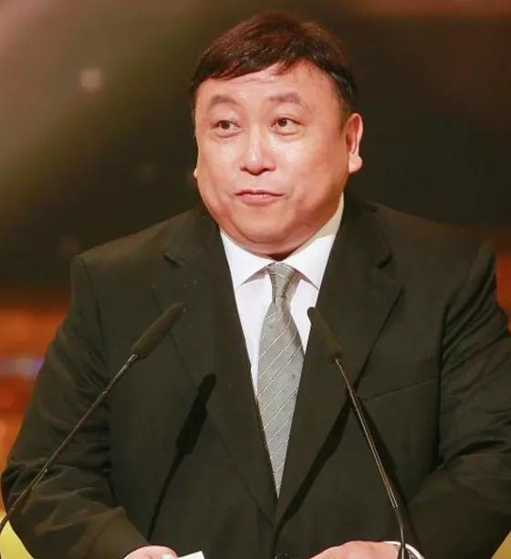 果然姜还是老的辣！王晶导演一句话就点明了。麦浚龙的《风林火山》票房不佳的原因