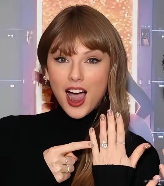 实在太大气了！泰勒·斯威夫特（霉霉）给自己的团队发放奖金。而且一发放就是13.