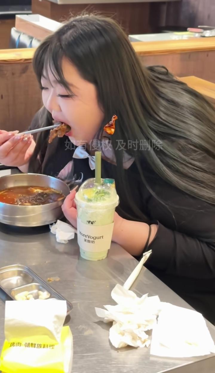 表妹姑娘时有180斤，结婚后长到200斤，结婚四五年了怀不上孩子！家里着急看医生