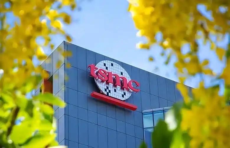 特朗普万万想不到，自己绞尽脑汁从中国台湾地区“抢”来台积电，到最后竟然白忙一场，
