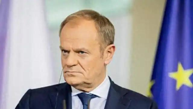 就算我们重新开辟了北极航道，解决了波兰卡我们脖子的问题，我们也不能轻易饶过它。因