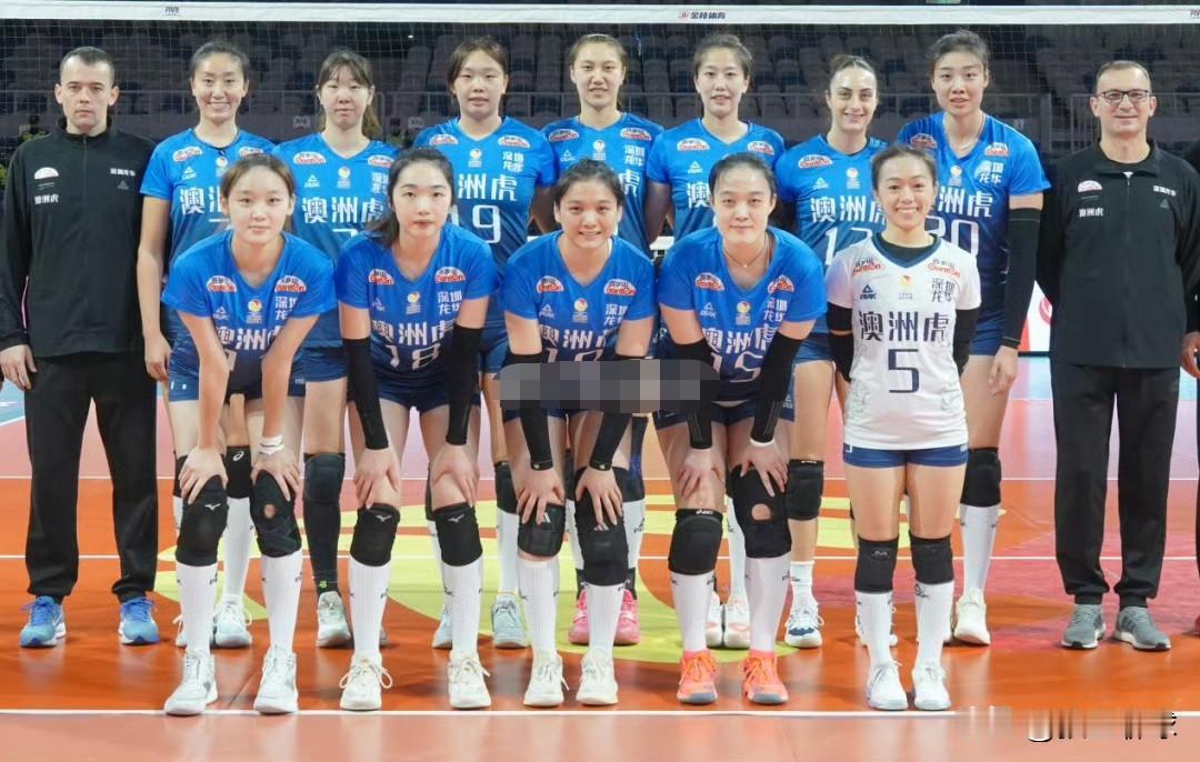 新赛季联赛，广东女排与深圳澳洲虎中塞女排合并，以“广东深圳澳洲虎中塞女排”的名称