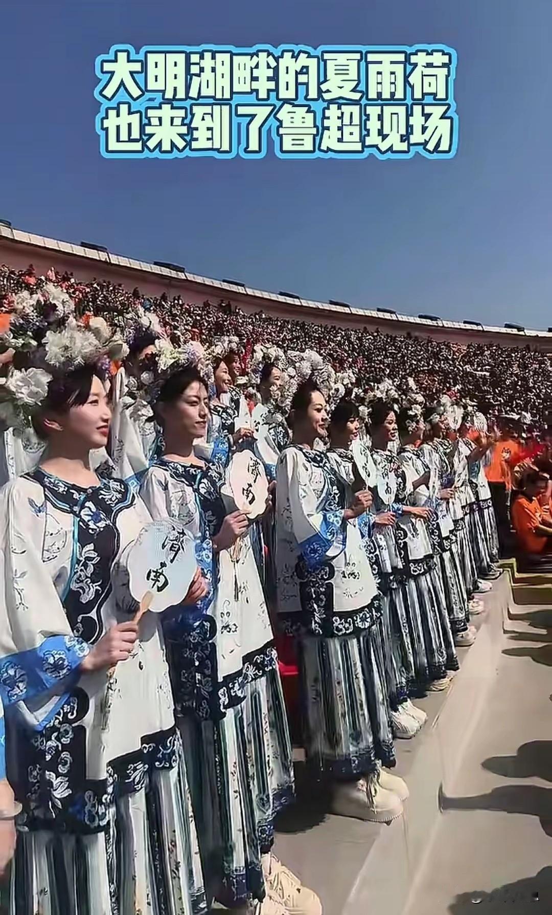 我就问济南文旅一个最实际的问题：外地游客带着孩子去济南旅游。当孩子看到了遍地的“