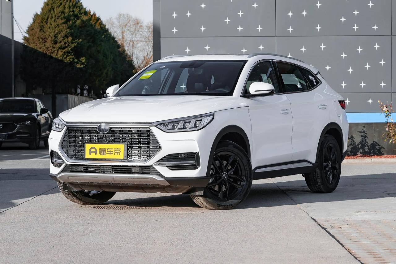 买二手车到底选国产还是合资，燃油还是新能源，其实没有标准答案，关键看自己的用车场