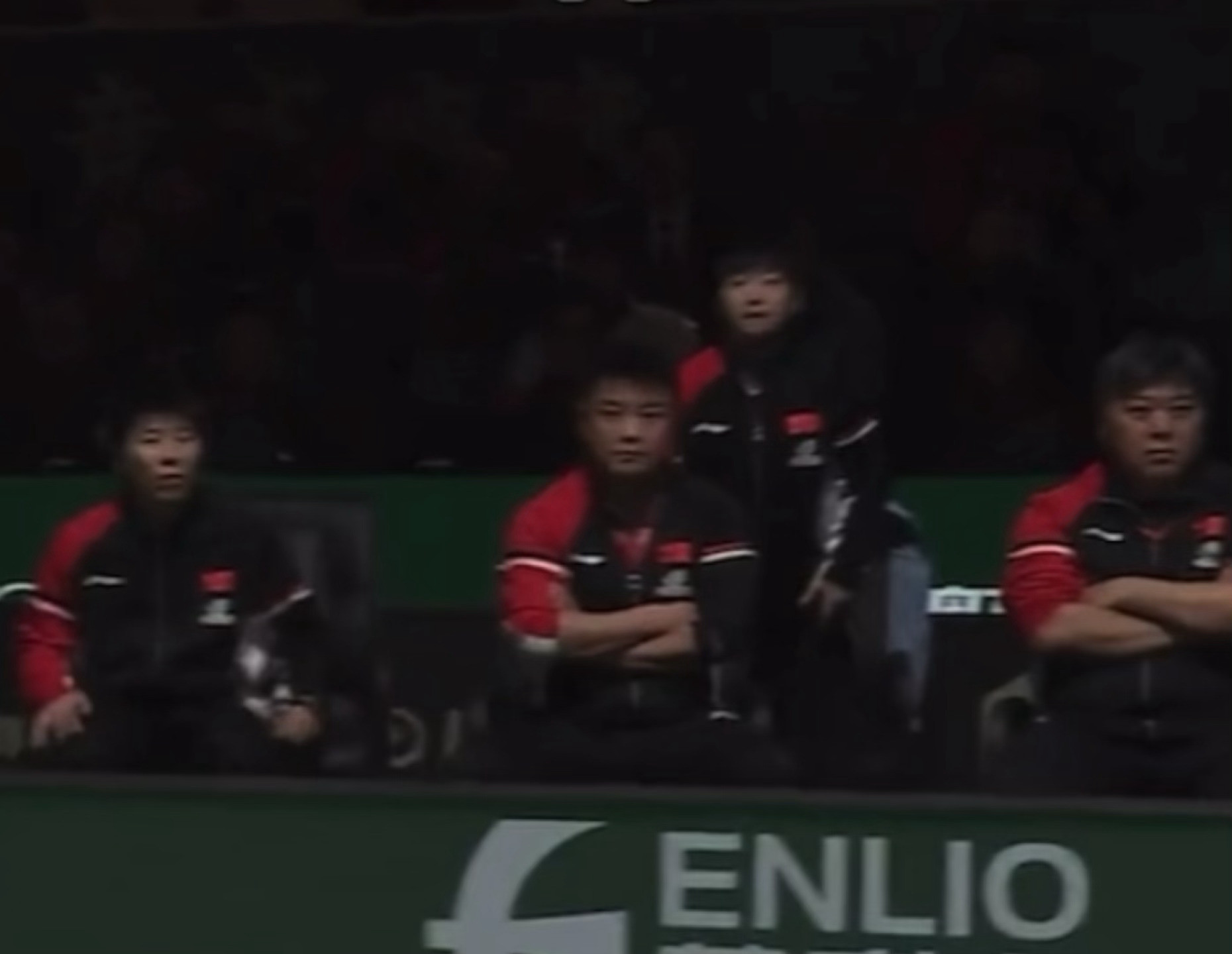 男双最后一球原来小莎又躲在椅子后面了啊然后又第一个站起来妹妹啊妹妹啊🥹