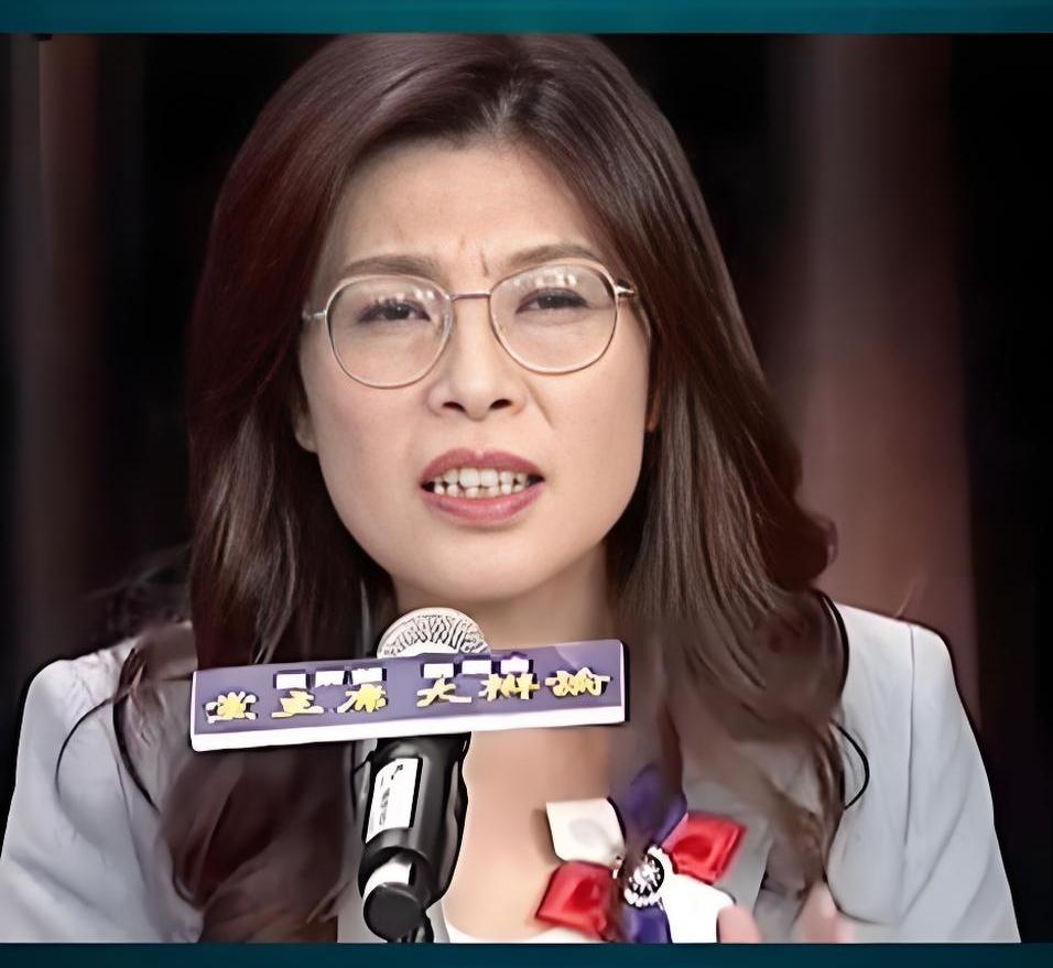 重磅信号！郑丽文呼吁坚持一中，反对“台独”谋和平3月16日，中国国民党郑