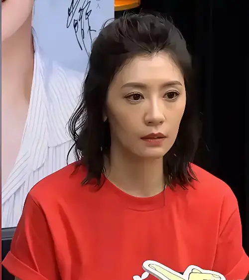 贾静雯卸妆后，变化大吗？