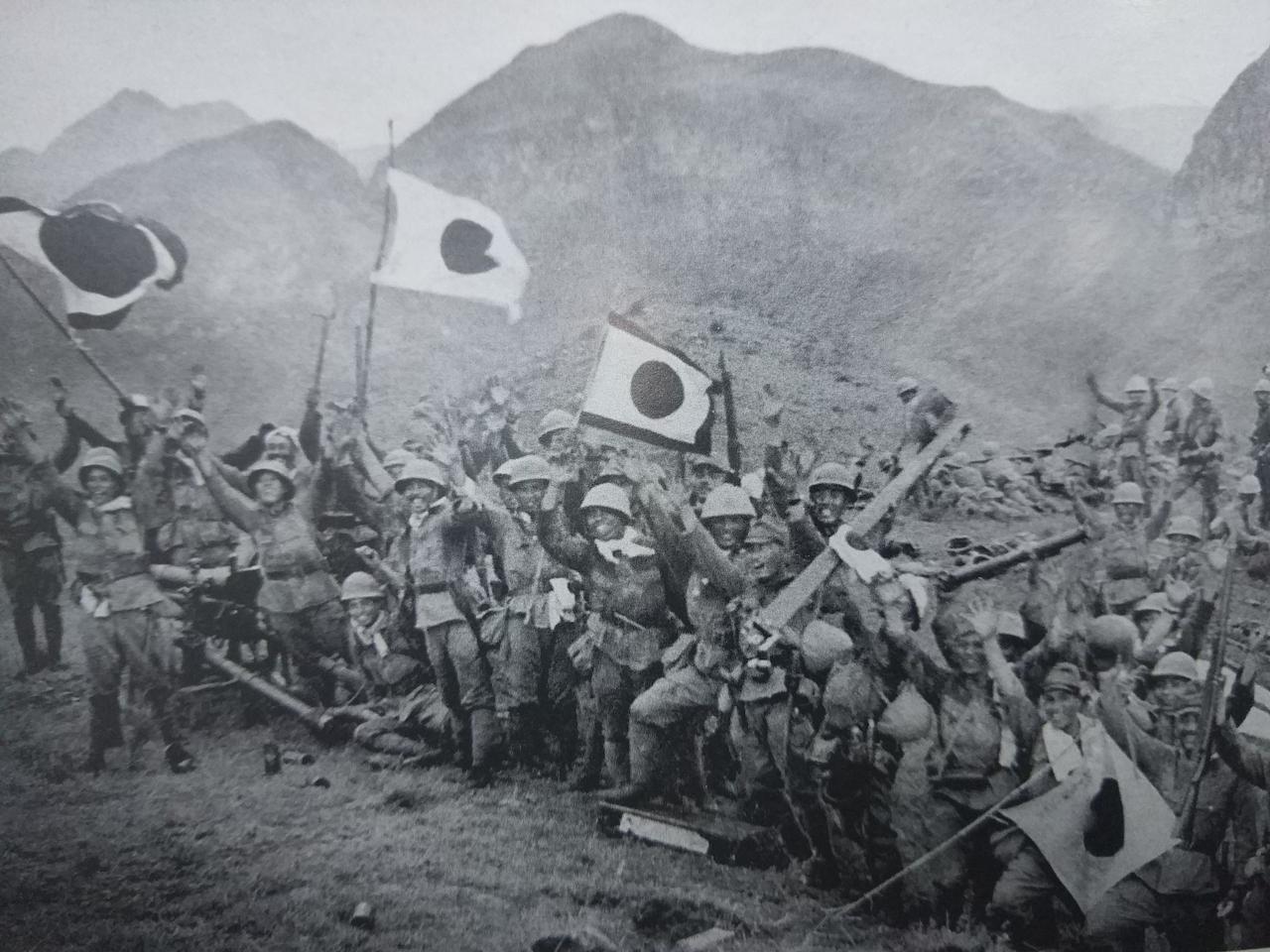 在近代历史上,抢占我们领土最多的是沙俄,杀我们人最多的是日本,而抢夺我们财富最多