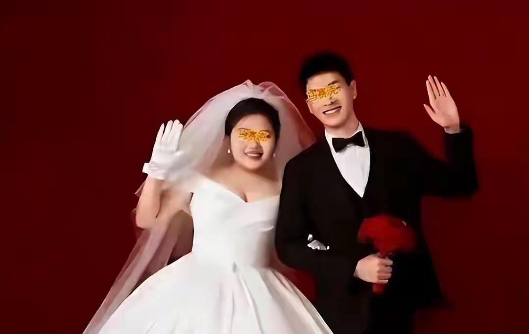 事情的真相，或许没那么简单，但也绝不只是轻描淡写的“琐事”能概括的。根据网友爆料