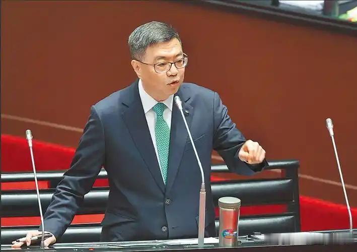 就在今天，台行政机构负责人卓荣泰发布声明，10月6日，就FBI通报逮捕一