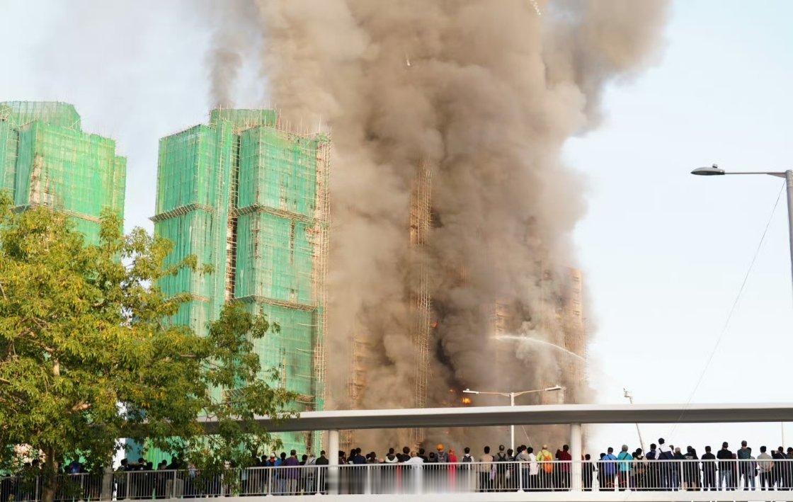 香港火灾我去玩的时候就在想，窄街道+高楼+密集人群，遇到点火灾咋搞…