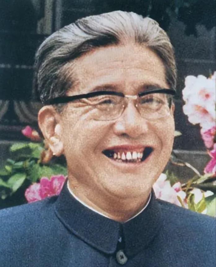 1970年5月，乔冠华为毛泽东起草“五二零”声明，只花了1个多小时。毛泽