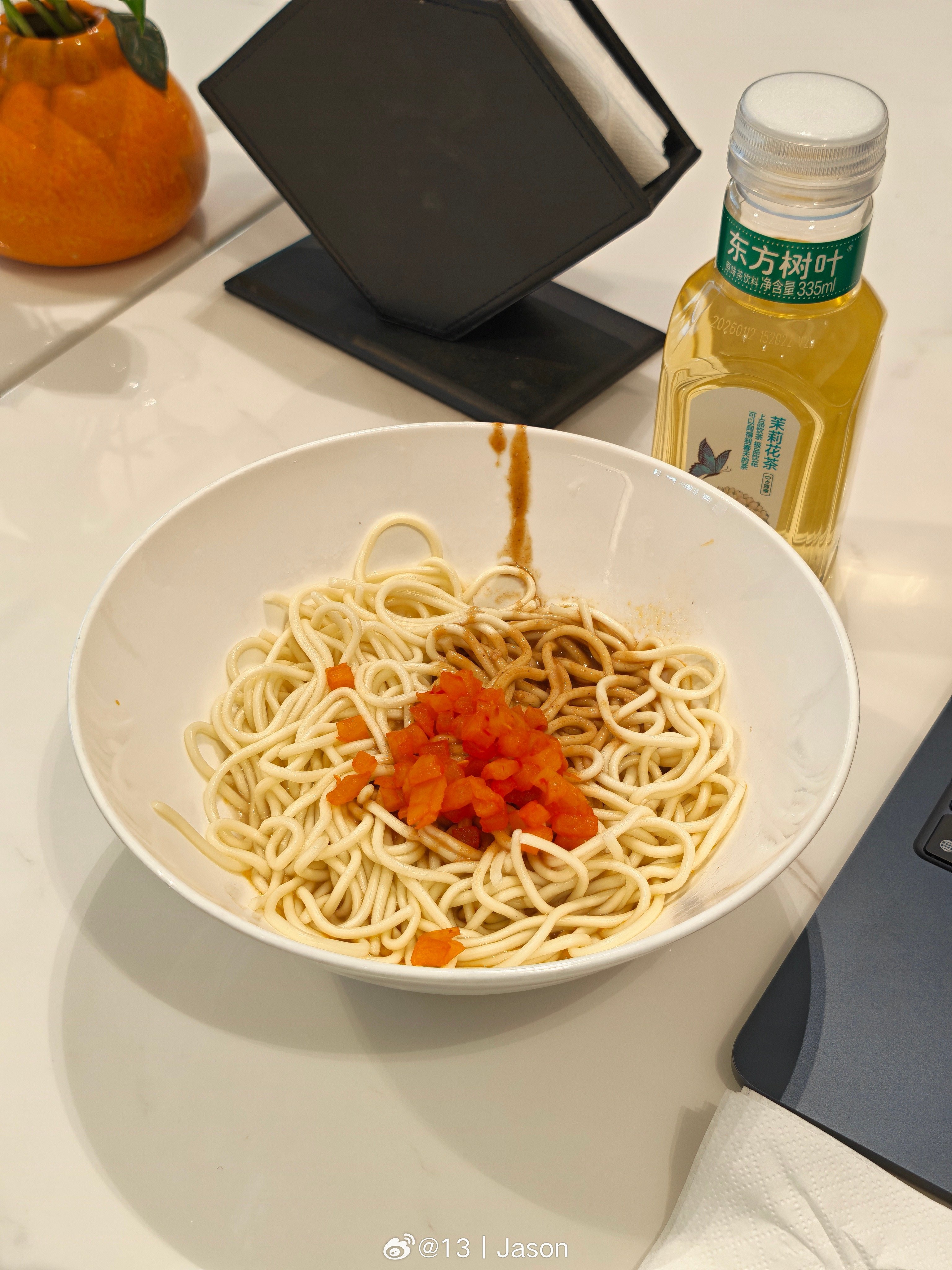 印象里去武汉的大多数时候，热干面都是在机场才来得及吃上。（这次依然没吃几口就去安