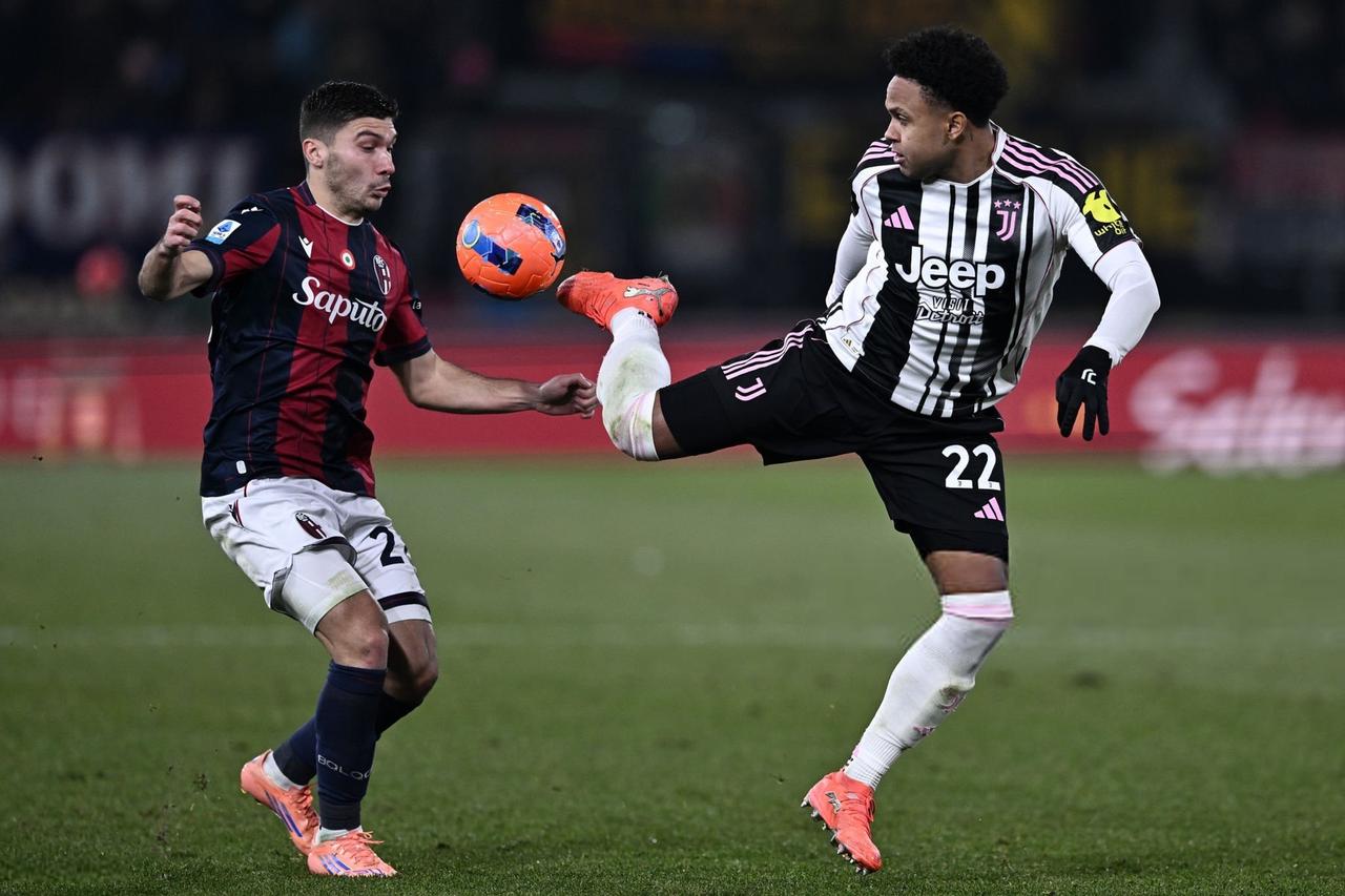 【留住麦堡】麦肯尼本赛季已经上场1519分钟——只有伊尔迪兹（1705分钟）和卡