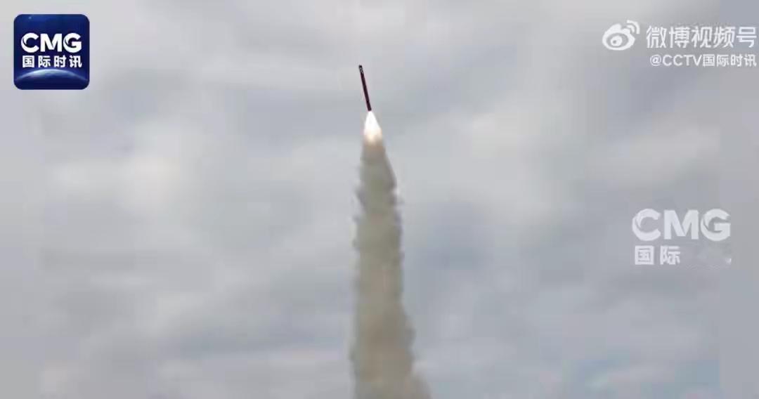 朝鲜射了个“海上大杀器”,7800秒飞行背后藏着什么牌?这回朝鲜直接在西部海