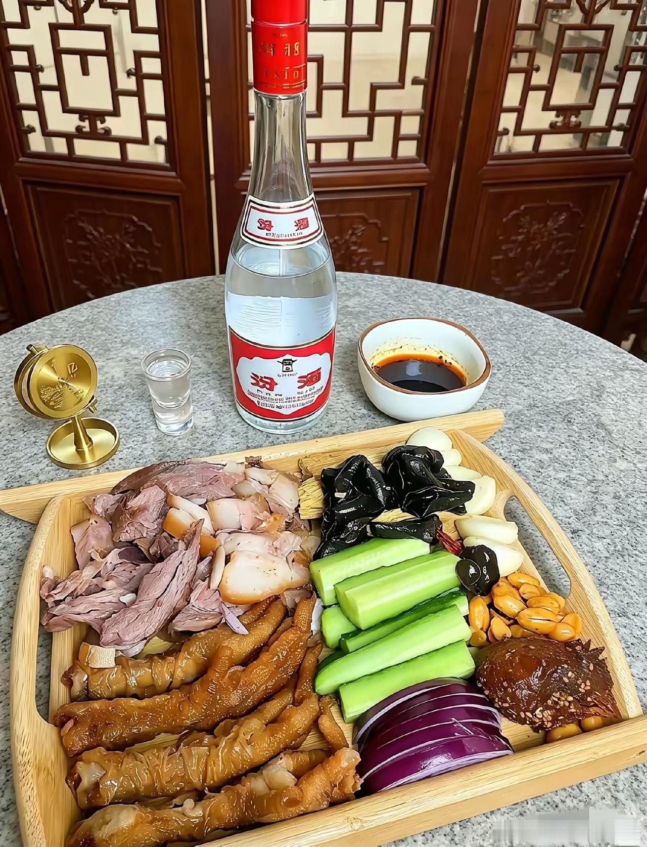 说实话！不许吹牛！这样的一盘子下酒菜，你能喝几杯？