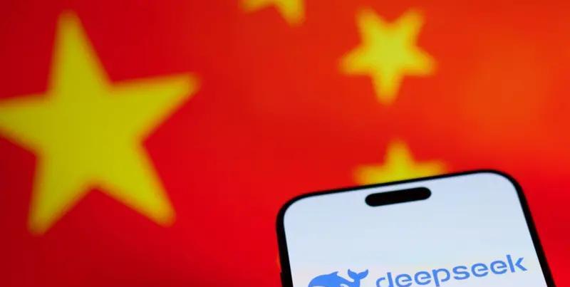 英媒：美中AI竞争专家也表示，DeepSeek的问世标志着美中AI竞